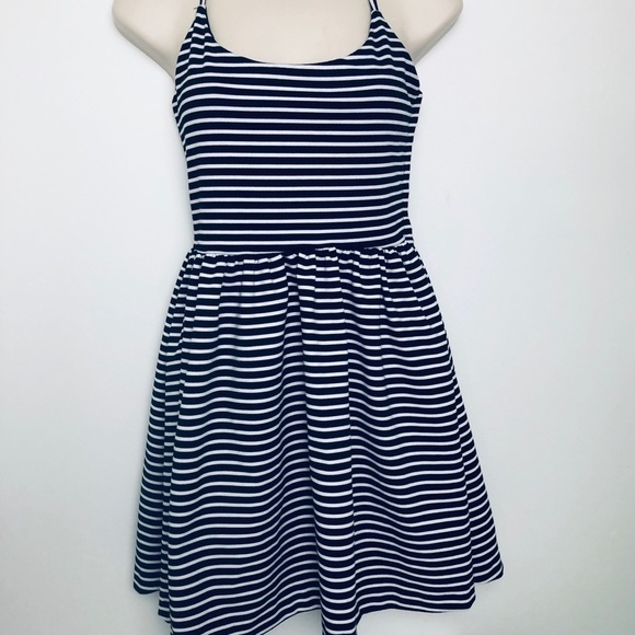 Guess Black and white striped  strap dress size‎ 4 - Picture 9 of 9